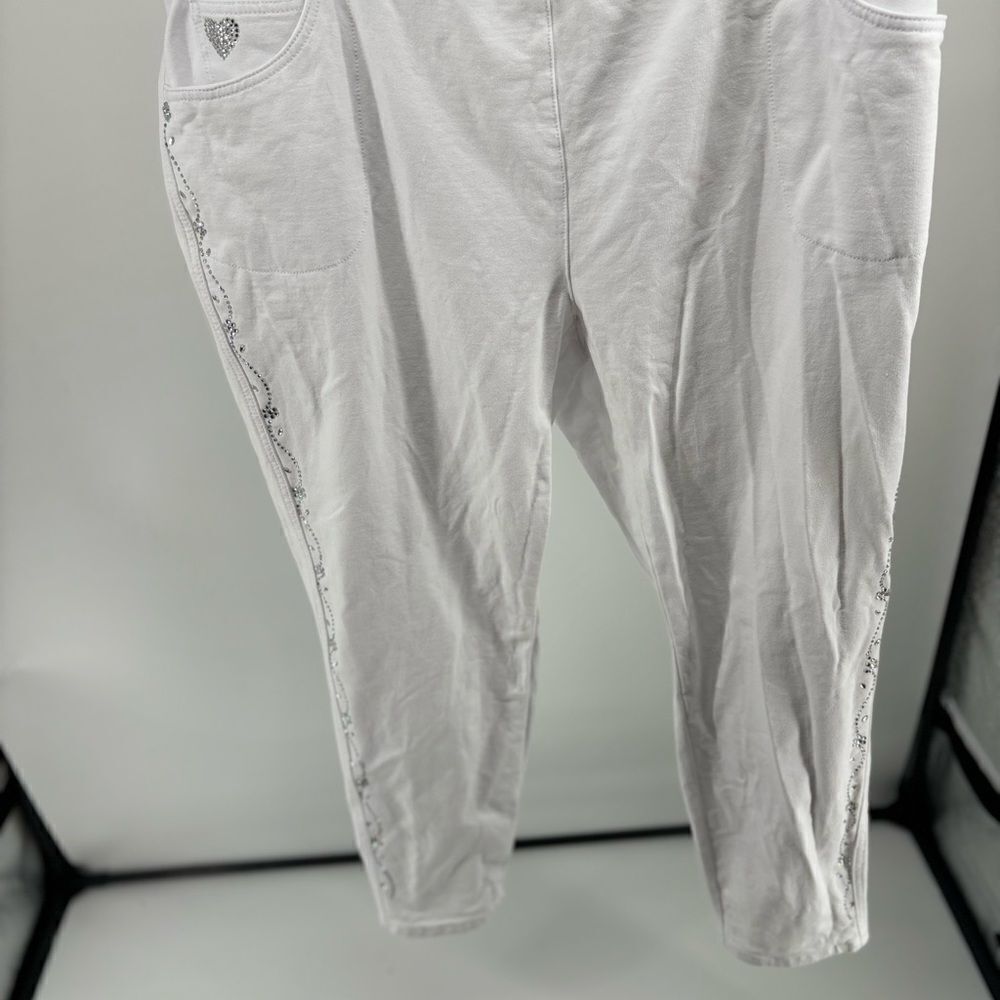 Quacker Factory Dream Jeannes White Embellished Pants Size 2X - Picture 16 of 16